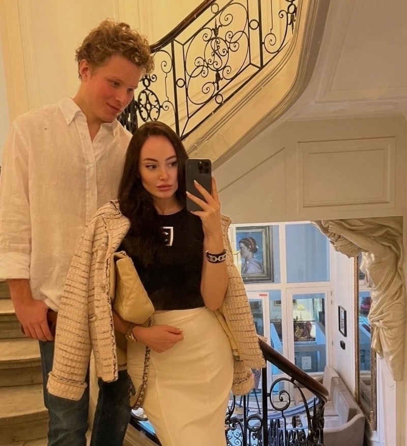 Фрол Малинин с новой девушкой