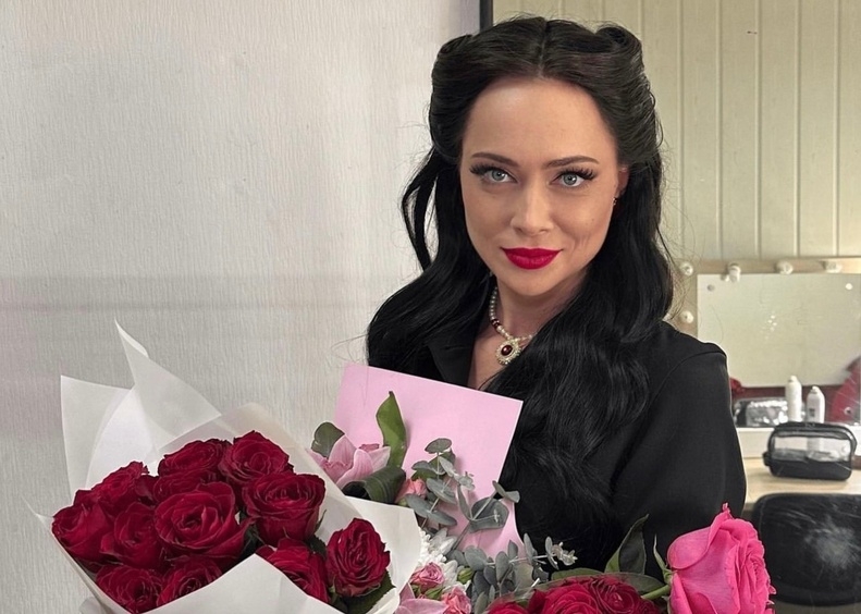 Настасья Самбурская