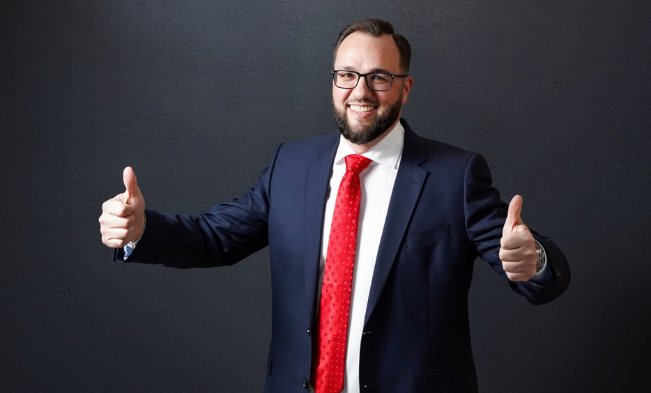 Адвокат Игорь Ветров