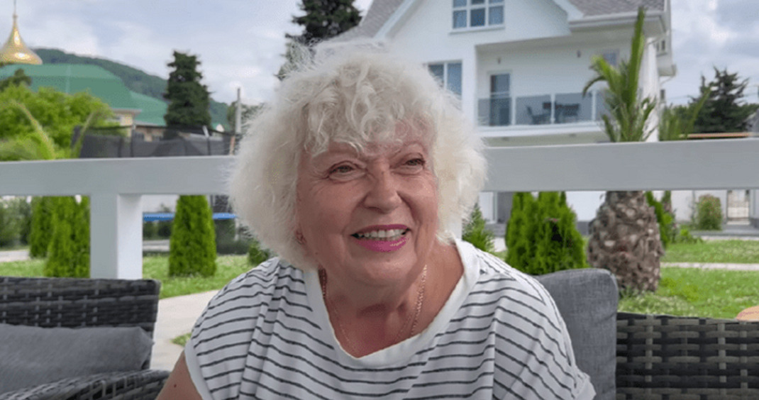 Мама Александра Реввы — про сына: «Имущества у него нет, он прописан в моей хрущевке в Донецке»