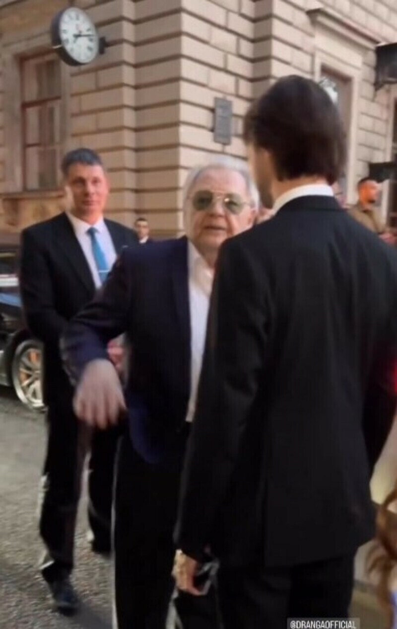 Юрий Антонов