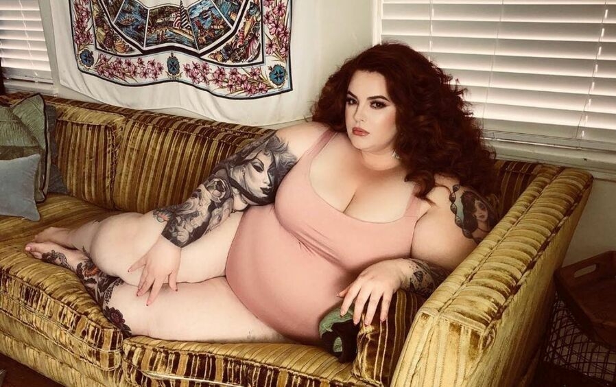 Тесс Холидей