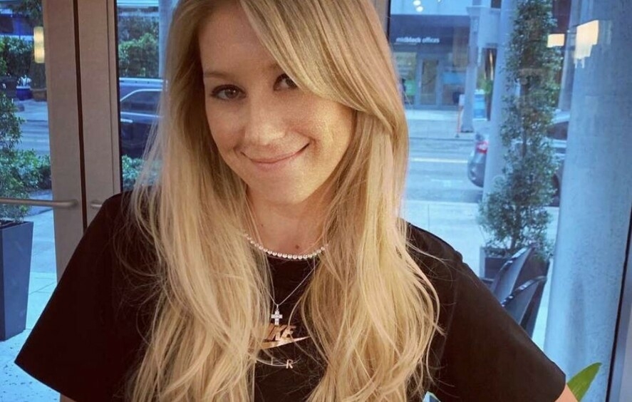 Анна Курникова