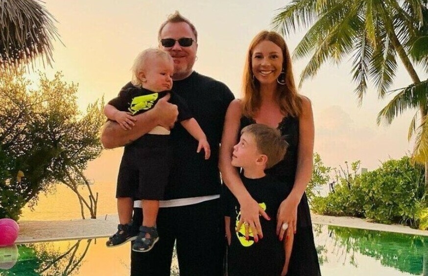 Владимир Пресняков и Наталья Подольская с детьми