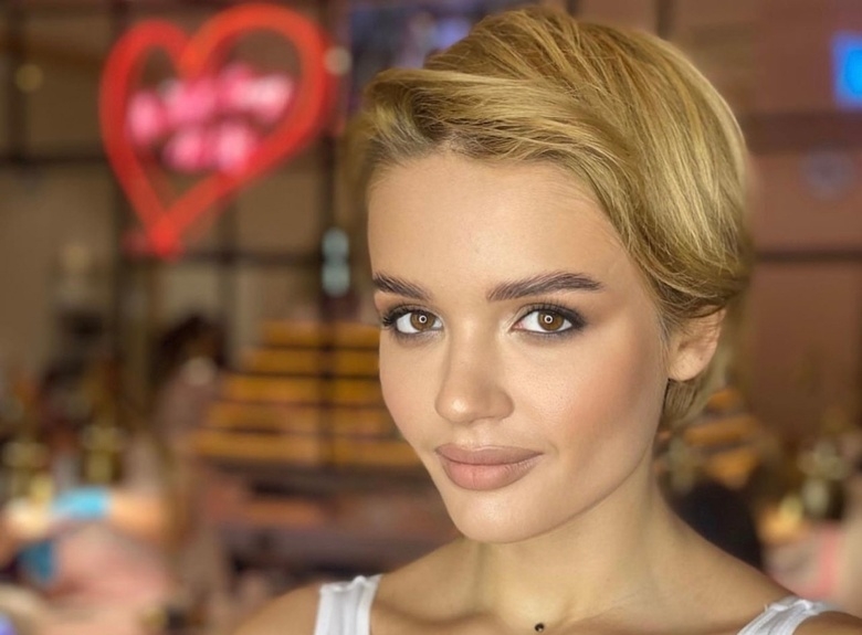 Александра Морозова