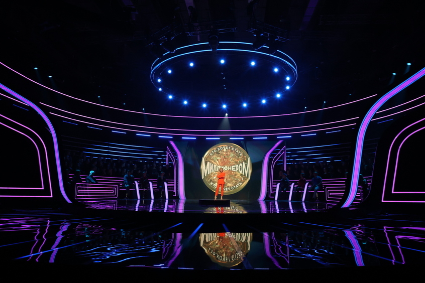 Стало известно, кто заменил Диброва в кресле ведущего программы «Кто хочет стать миллионером?»: вы не поверите