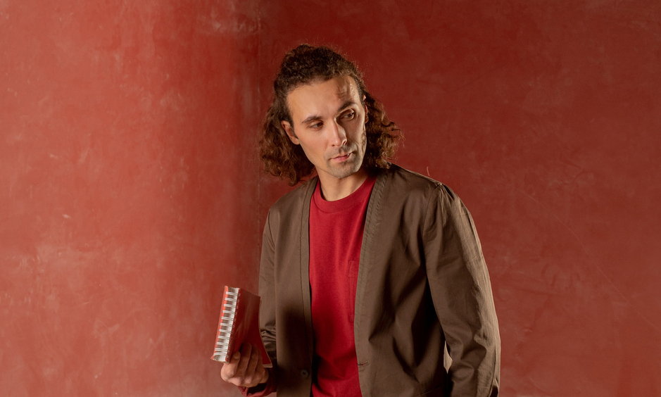 «Я предполагал, что стану многодетным отцом» — у Кирилла Вараксы родился третий сын