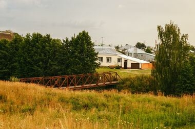 Новые правила: нужно ли россиянам сносить бани и сараи