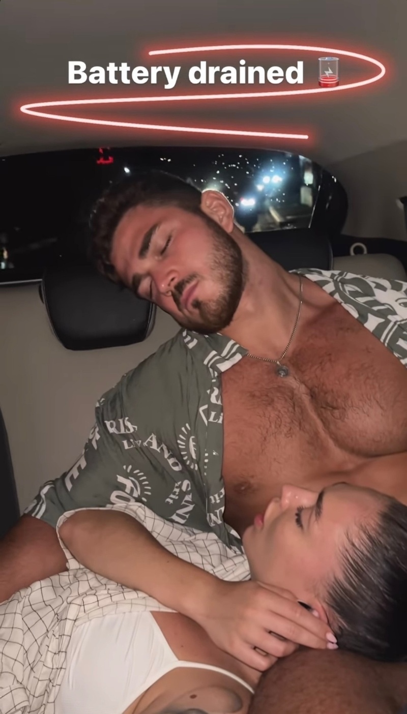 Мужчина поделился милым роликом с новой девушкой