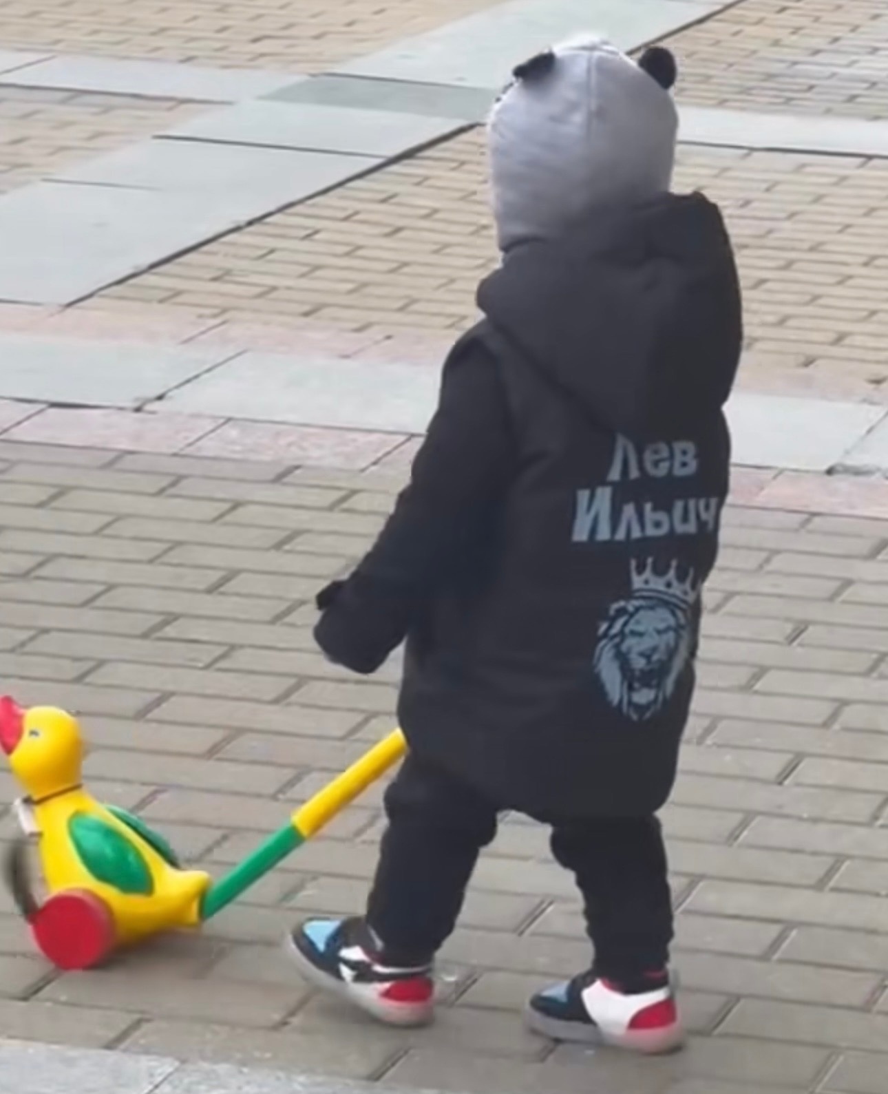 Актриса показала подросшего наследника