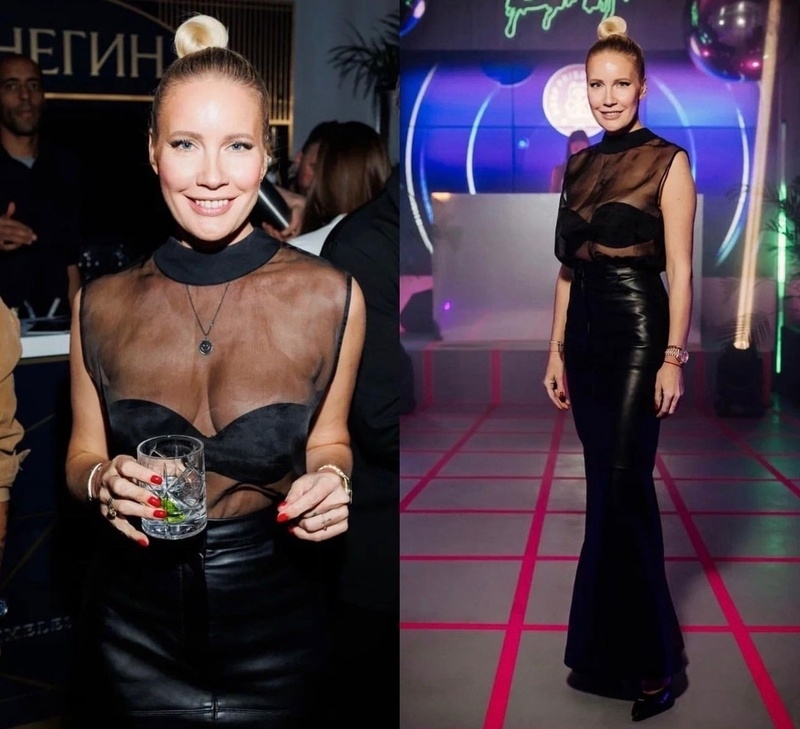 Звезда появилась перед публикой в откровенном наряде