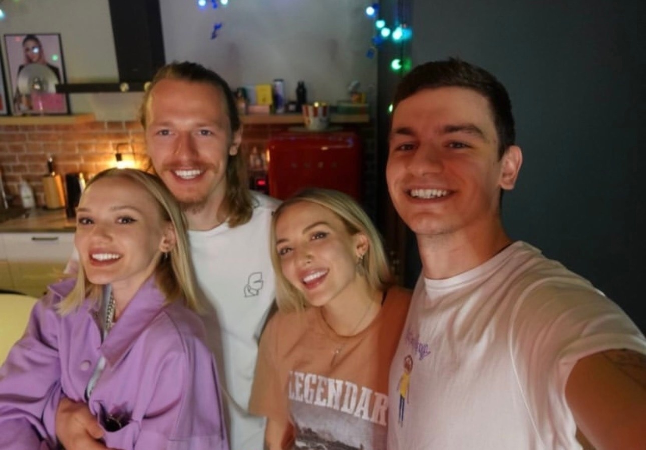 Футболист показал свою новую избранницу