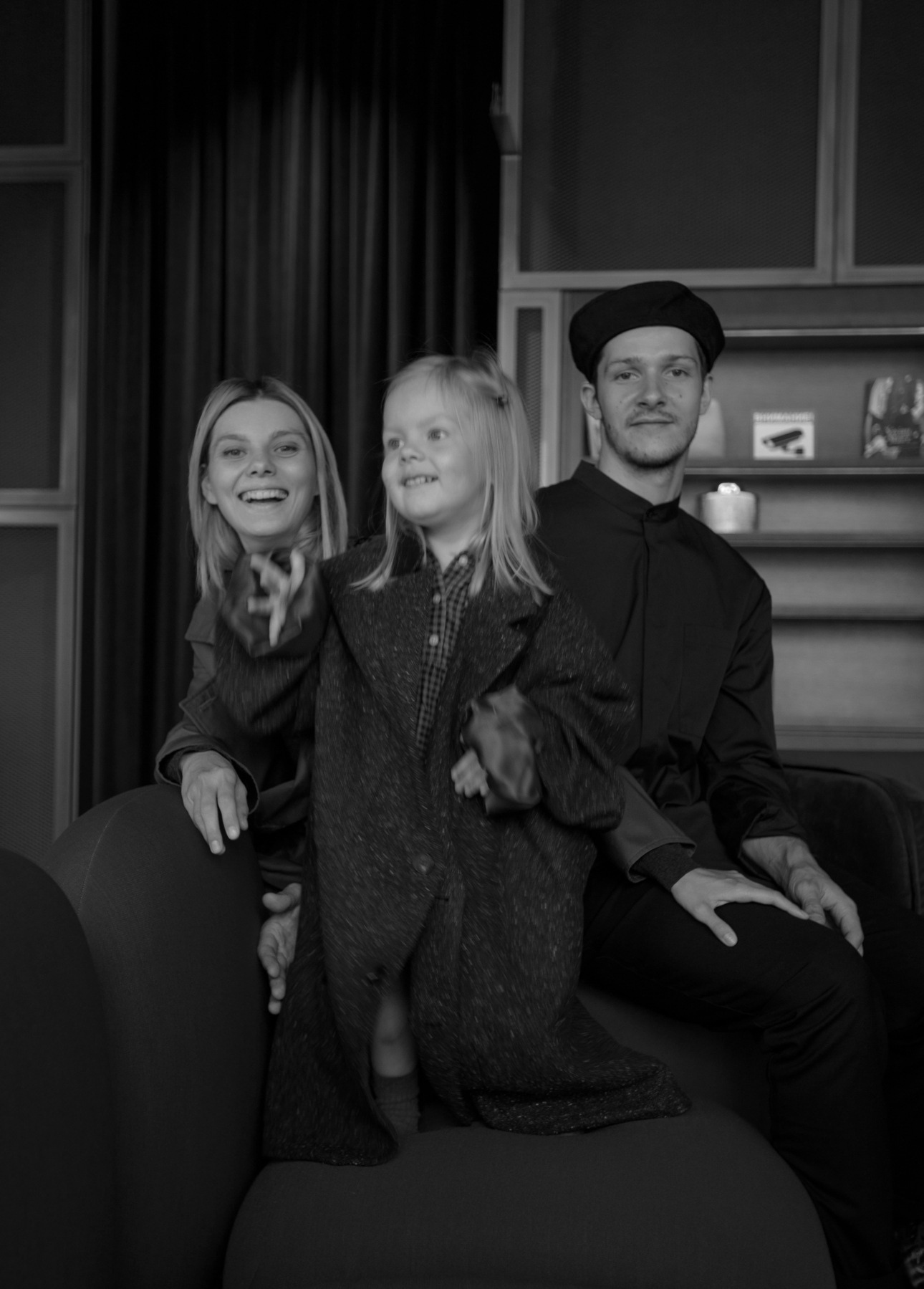 Кузьма и Даша Котрелевы с дочкой Устиньей