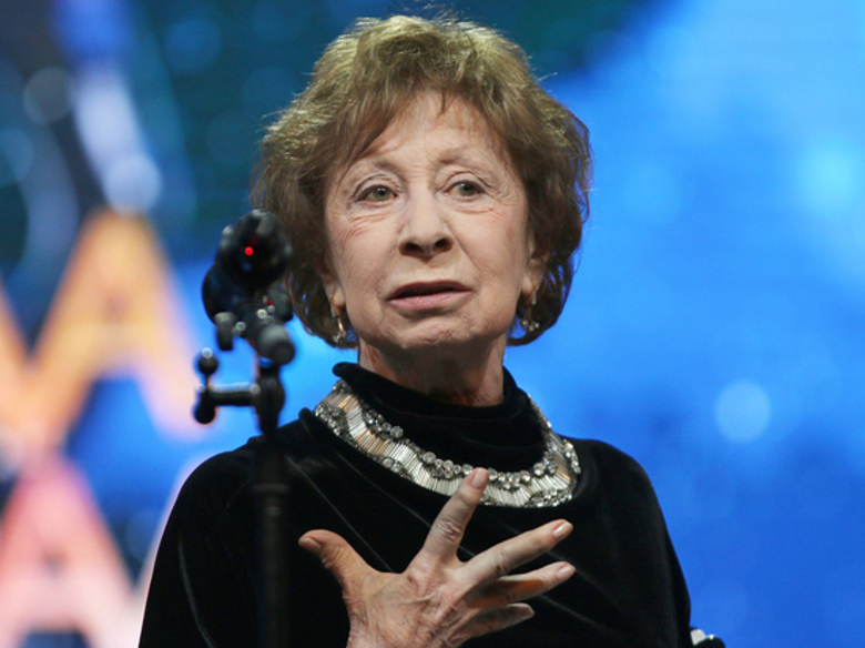 Лия Ахеджакова