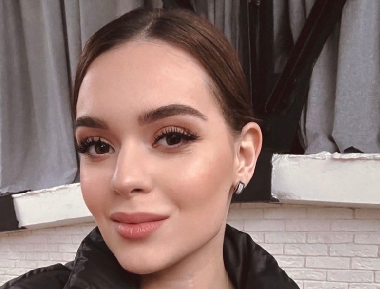 Аделина Сотникова