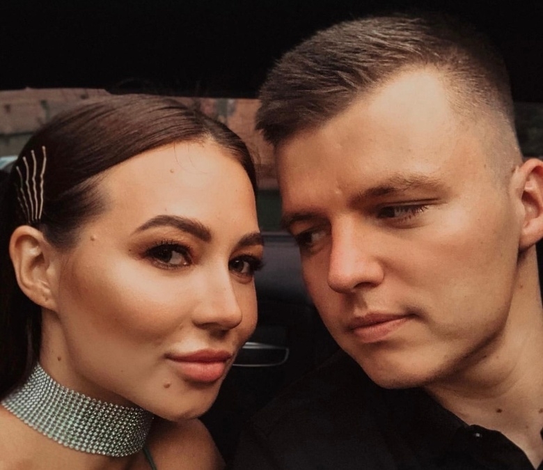 Валерия и Артем Чекалины