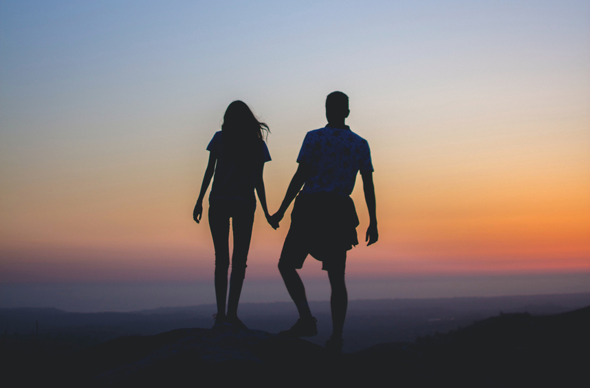 «Обалденно готовит, разбрасывает свои вещи»: иностранцы о своих русских женах