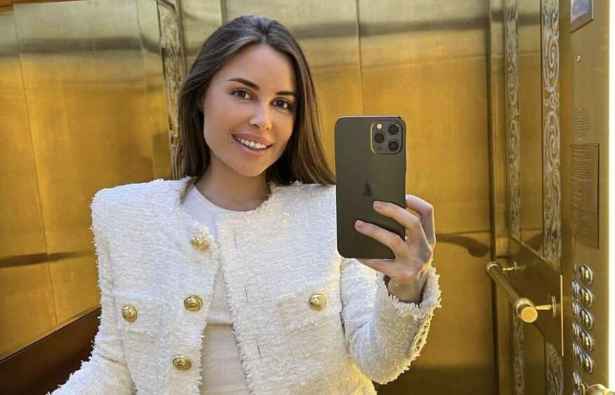 Бывшей участнице «Уральских пельменей» плюнули в лицо на сцене