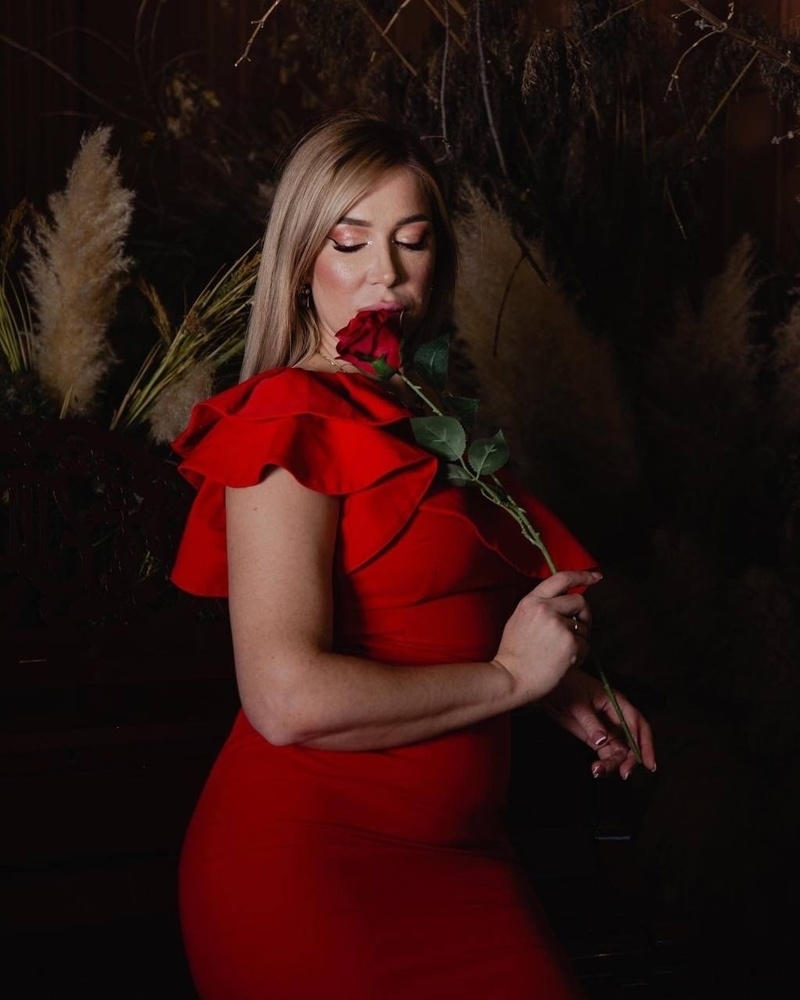 Звезда телепроекта беременна первым ребенком