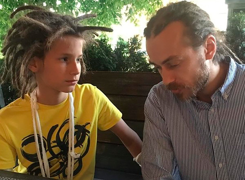 Децл с сыном