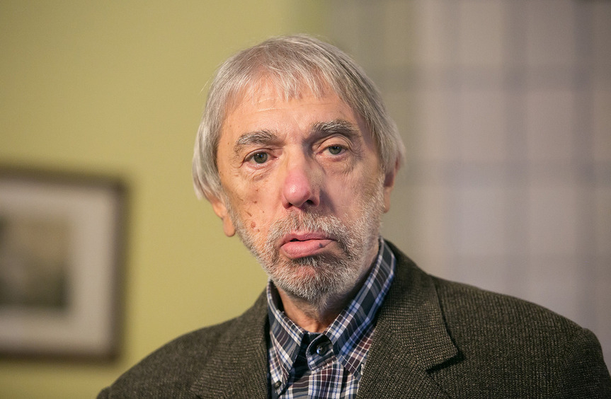 Эдуард Артемьев