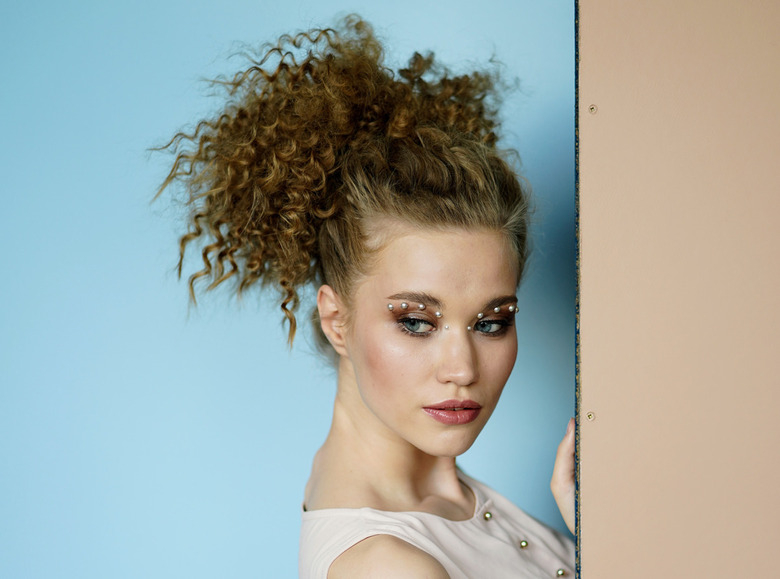 Гофре и высокие хвосты вышли из моды