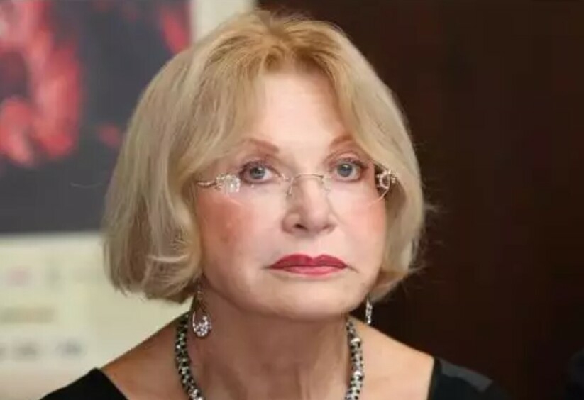 Людмила Максакова