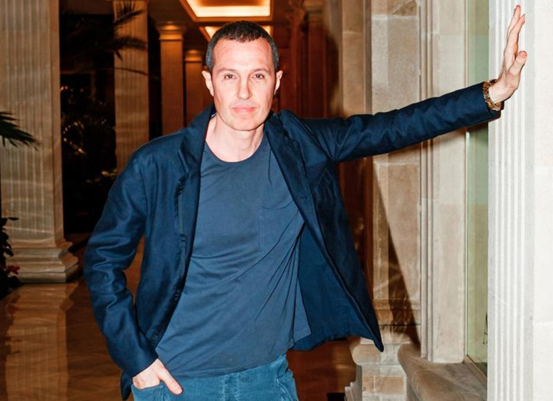 Игорь Верник шокировал поклонников странным жеманным танцем на высоких каблуках