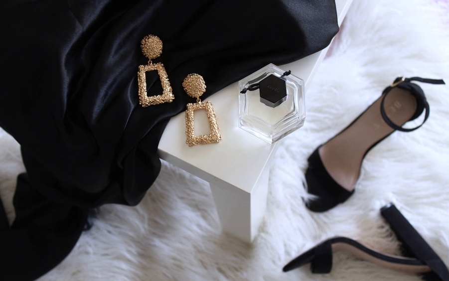 какие аксессуары и украшения бесят Черного Кролика