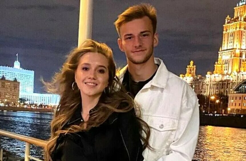 Елена Радионова с женихом