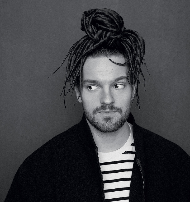 «У меня всегда была установка на то, чтобы жениться до двадцати пяти лет, потому что я хотел стать именно молодым отцом»