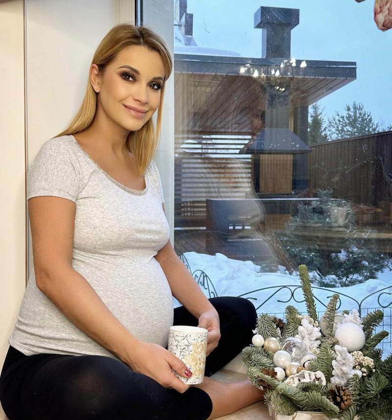 Артистка показала свое тело перед родами