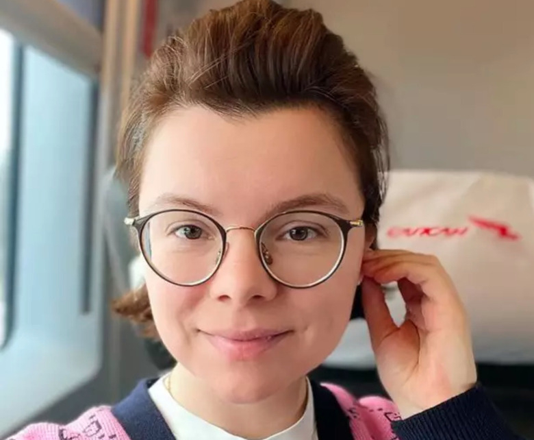 Брухунова показала фото в купальнике: «Я никогда на тему фигуры не „загонялась“»