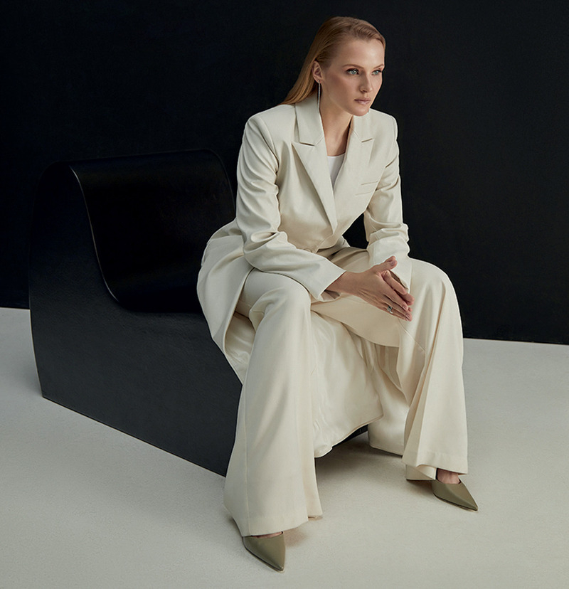 "Невозможно не влюбиться в Тарона Эджертона. Тут без вариантов. Меня сносили с ног его харизма и обаяние. А еще да – он очень красивый"