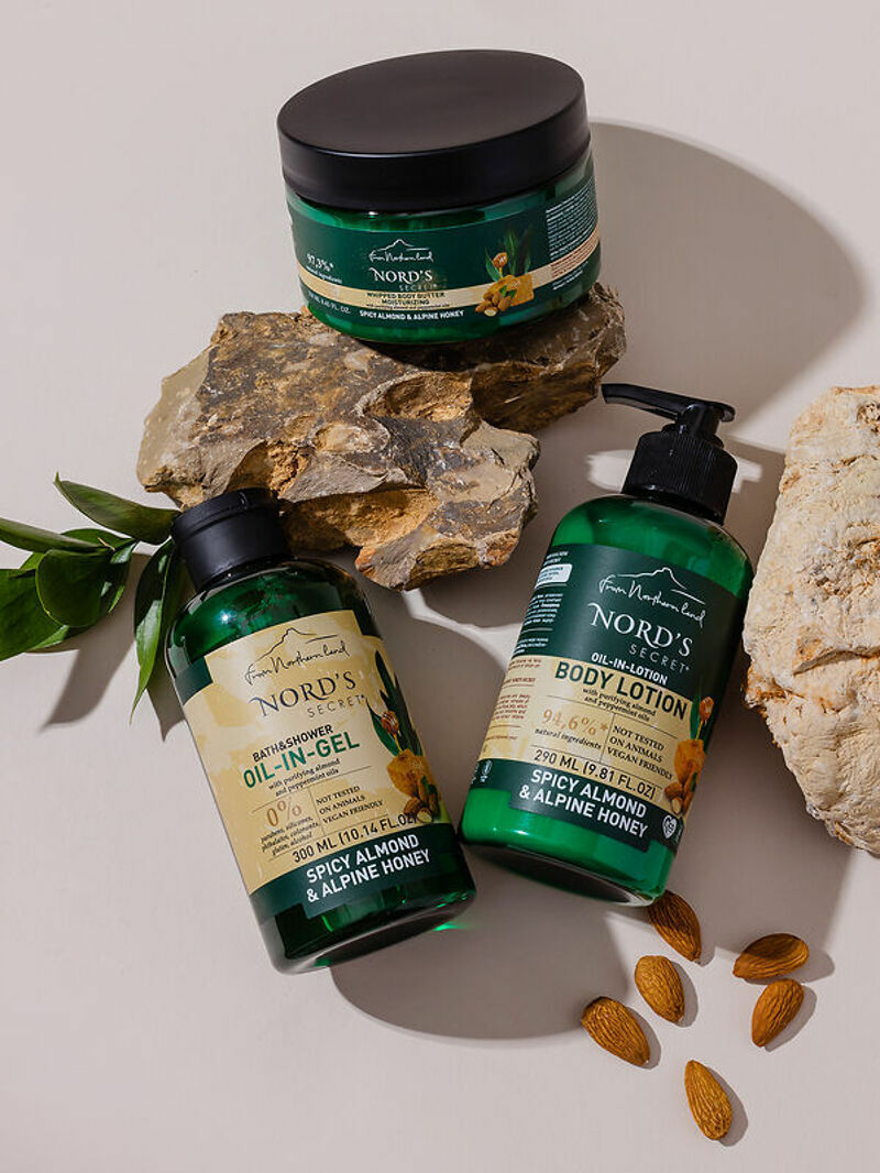 линейка увлажняющих средств для тела «Пряный миндаль и альпийский мед»