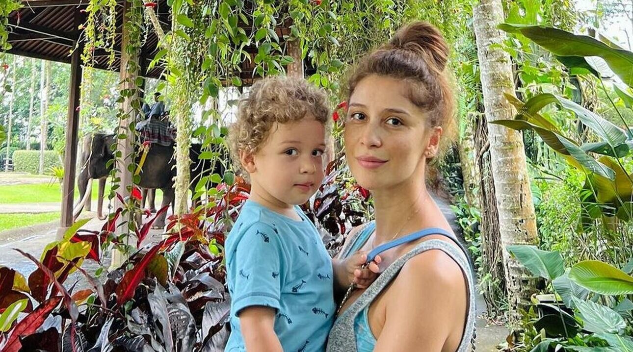 Равшана Куркова