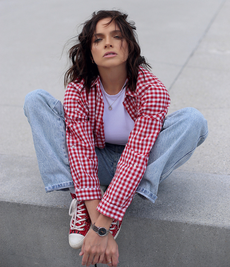 "Мы с Серегой все равно будем соприкасаться в жизни, тем более у нас общий ребенок. Я всегда дружила со своими бывшими"