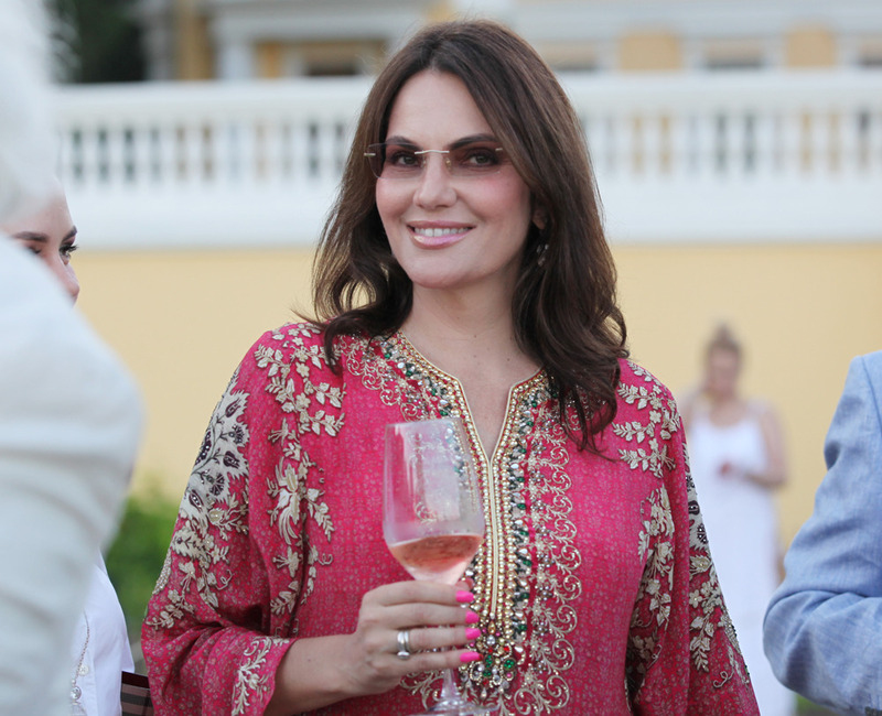 «Сейчас антрепризы легкомысленные, они так глубоко не затрагивают. А мы все-таки прикасаемся к великим именам»