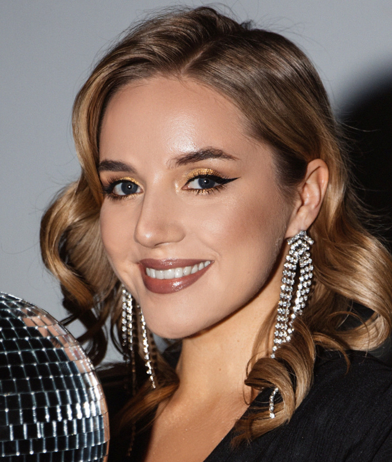 Золото - беспроигрышный вариант для новогодней ночи