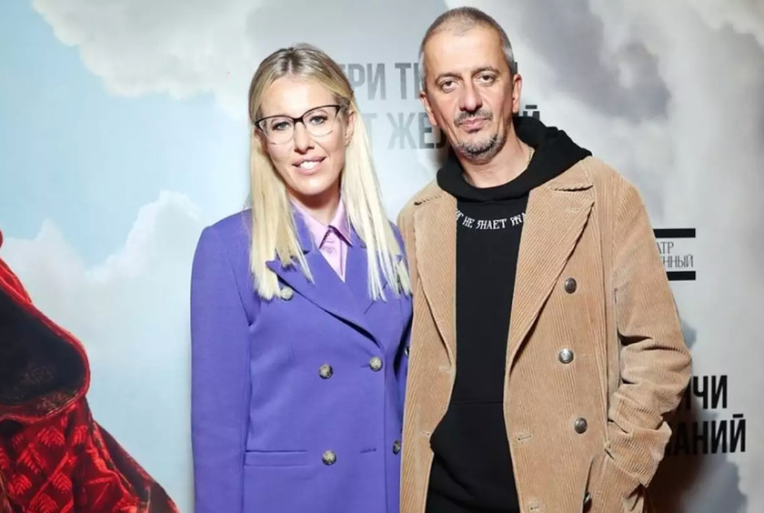 Богомолов трогательно обратился к Собчак: «Враги проплывут мимо, неприятности рассеются»