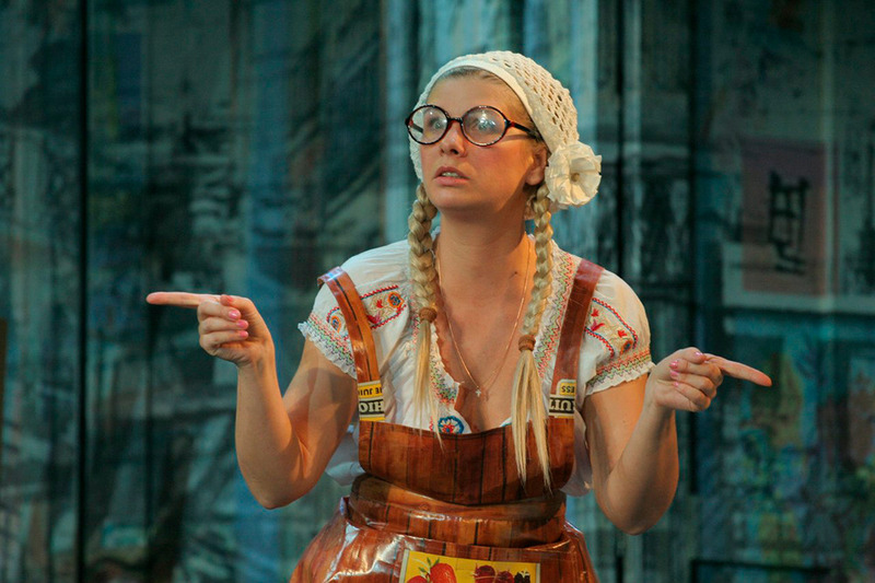 В Театре на Литейном Овсянникова работает с 2002 года