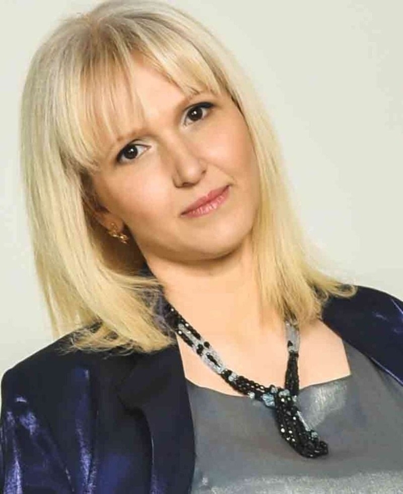 Регрессолог-астролог Светлана Чарикова