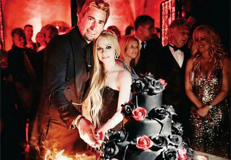 Аврил Лавин на свадьбе