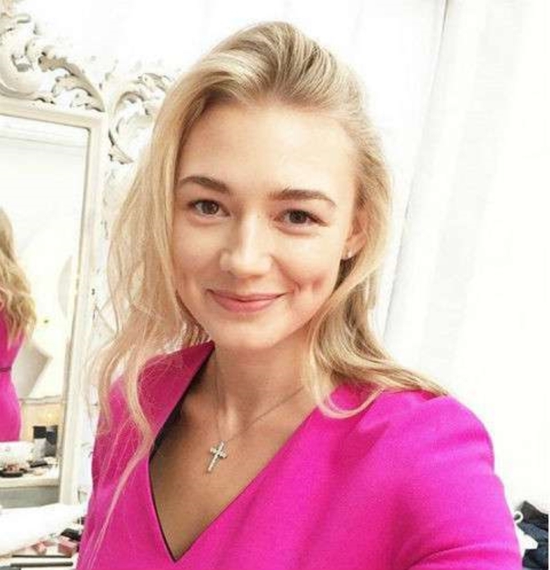 Оксана Акиньшина