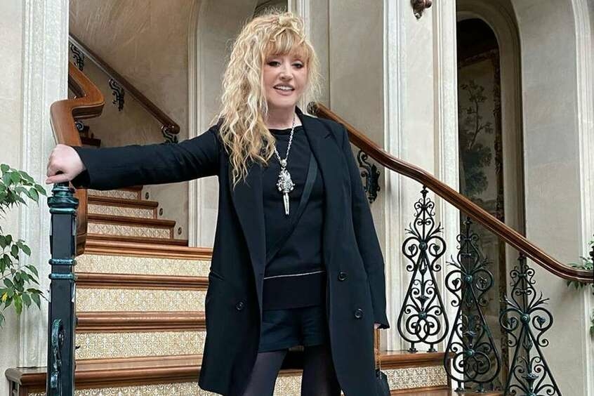 Миллиард рублей, срочно: Пугачева выставила на продажу особняк в Подмосковье