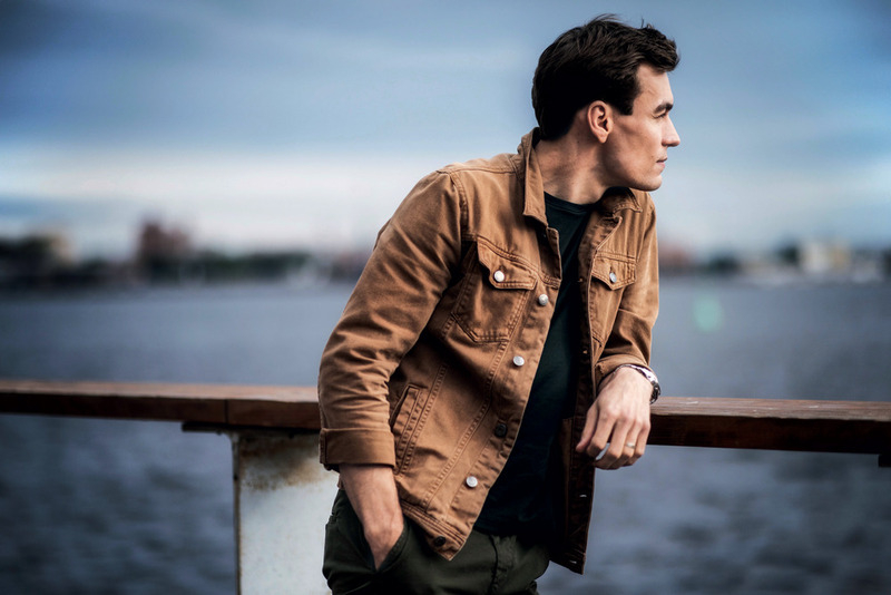 Детство Кирилла Кузнецова прошло в Кустанае, в Казахстане. Много лет назад его родные приехали туда покорять целинные земли