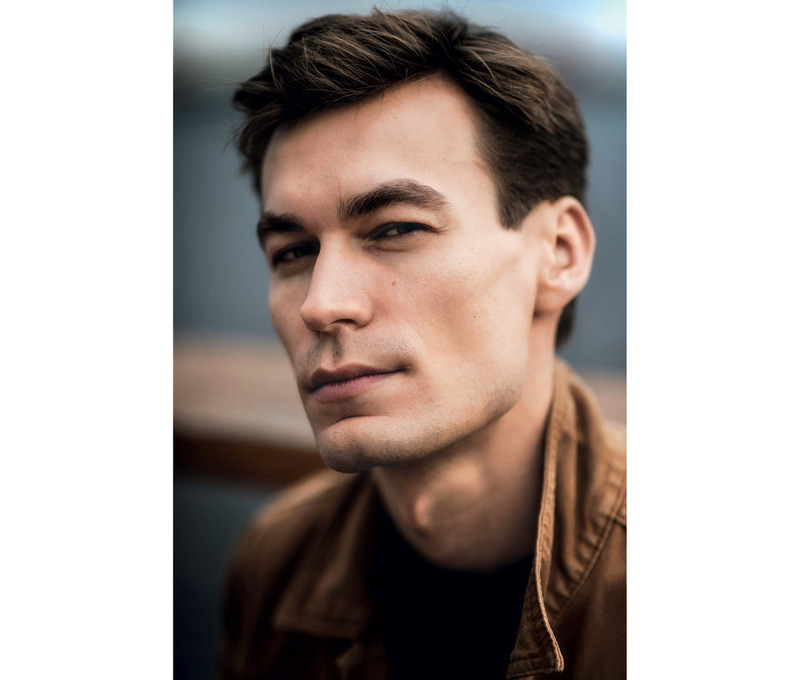 Кириллу хорошо давались точные науки, ему прочили карьеру инженера, но неожиданно он выбрал театральный вуз