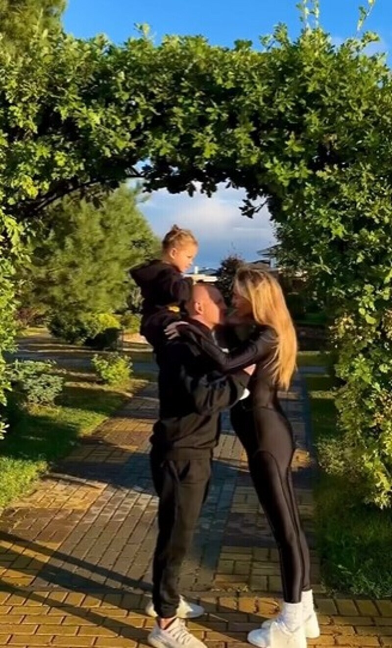 Знаменитости ждут второго ребенка