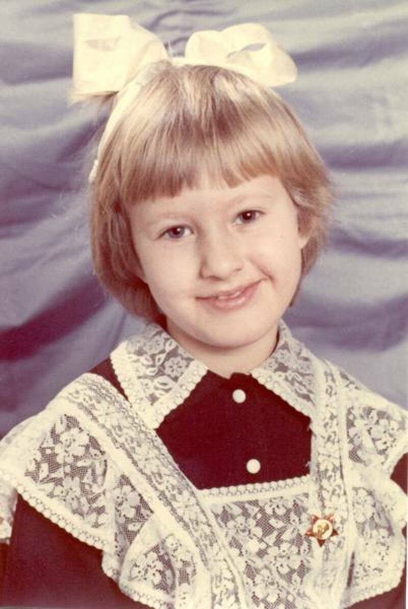 Журналистка показала себя в детстве