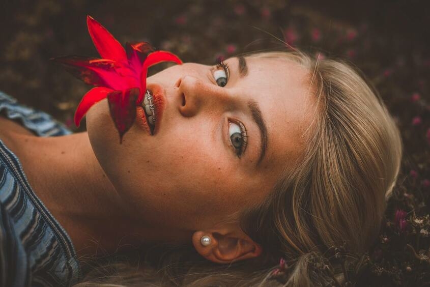 Украшения подчеркивают форму лица